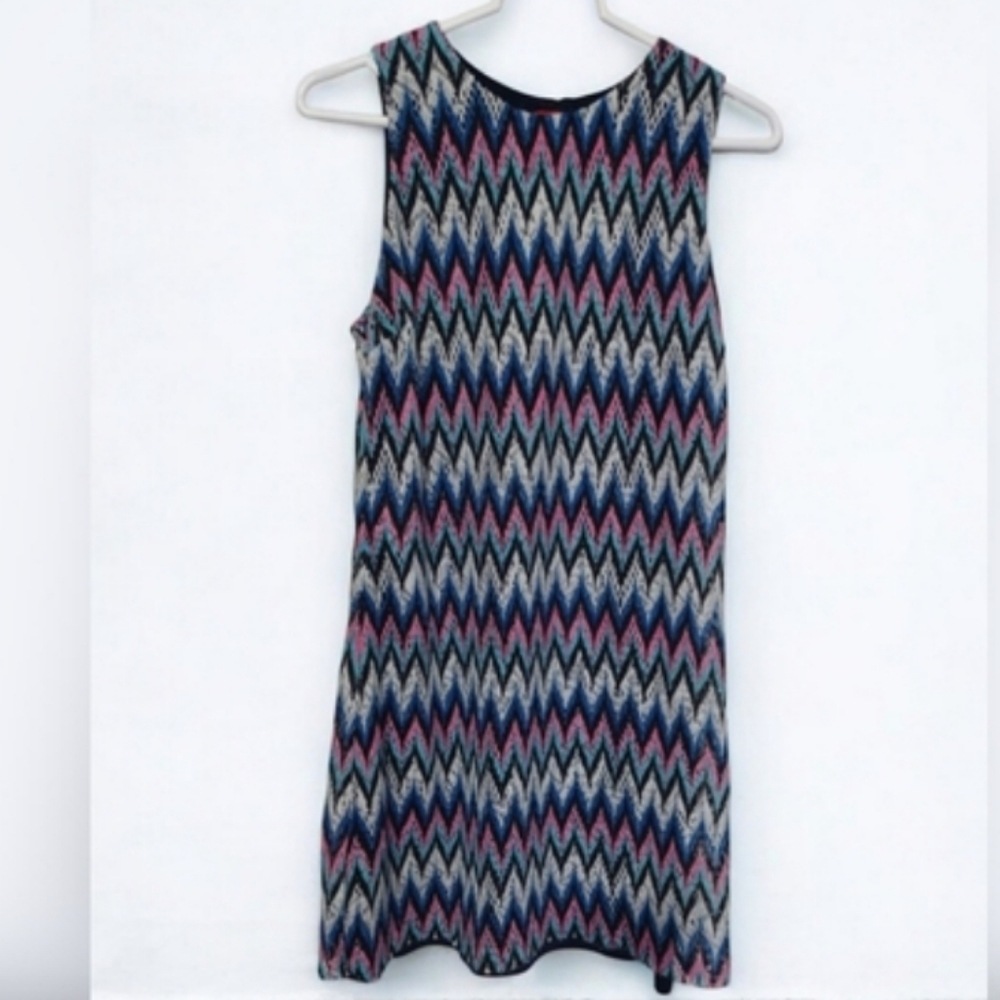 Saks Fifth Ave Mini Sheath Dress Chevron Blue Pink Womans sz Medium